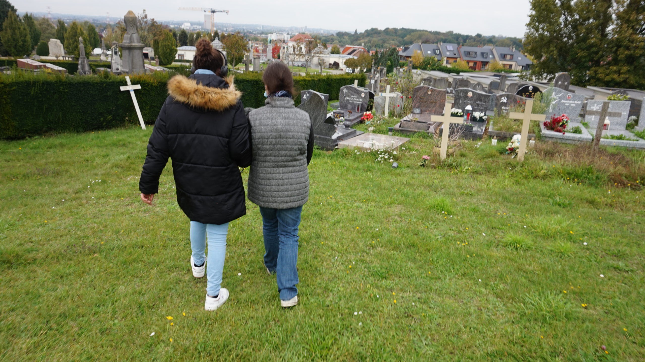 21.10.14 Interview cimetiere (6)